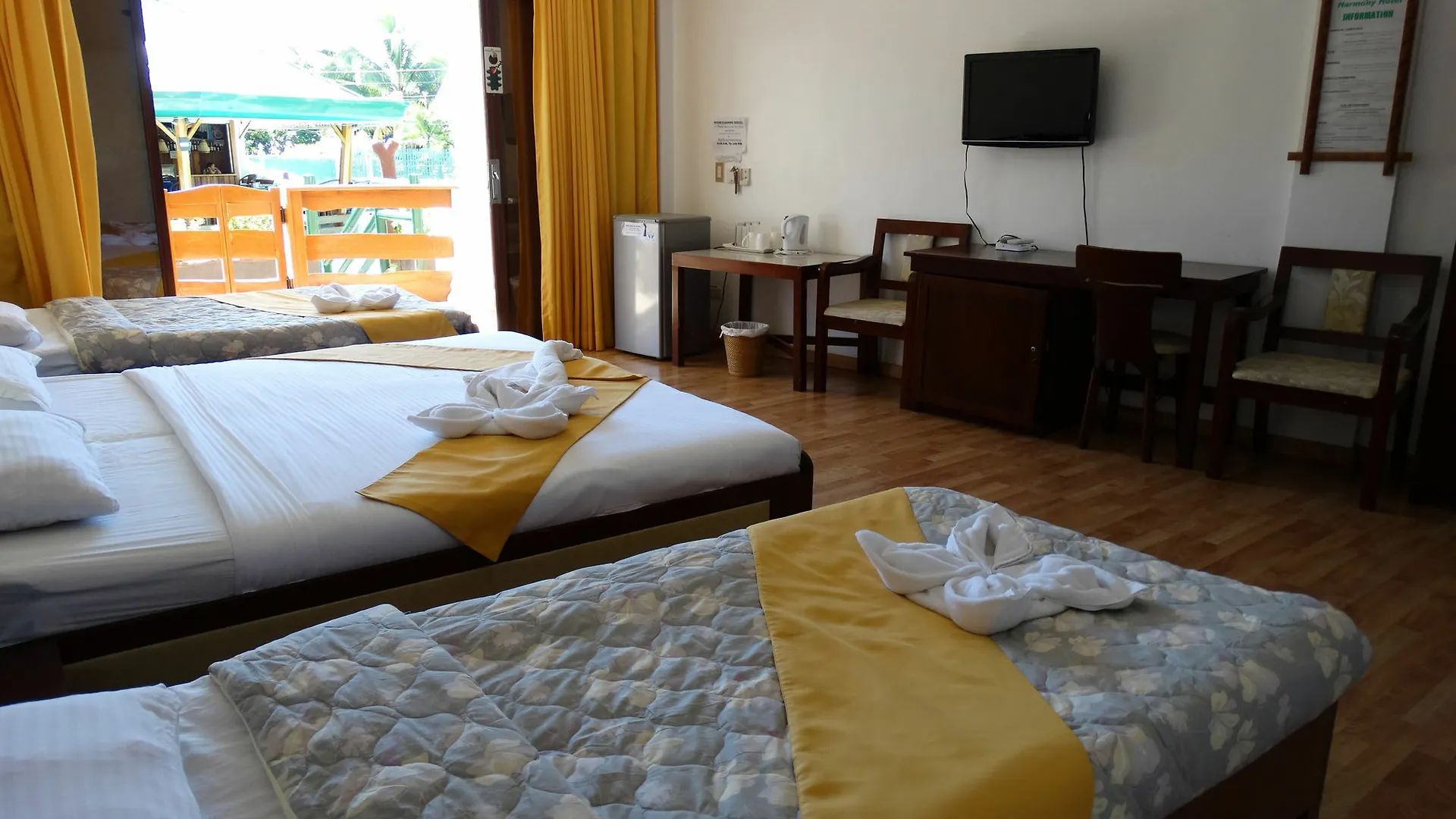 Harmony Hotel Panglao 3*,